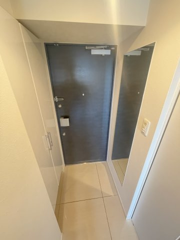LUMINOUS桜川(旧:アーバンパーク難波)の玄関