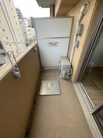 エグゼ難波南Ⅴのバルコニー