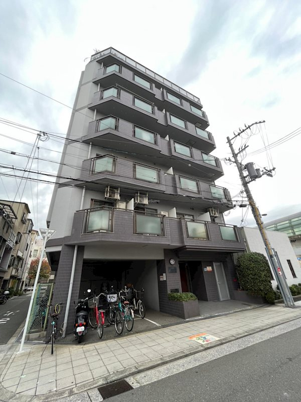 アビタシオン九条の外観