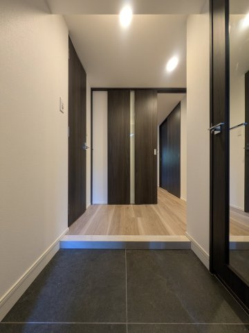 S-RESIDENCE大手門awesomeの玄関