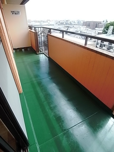 西宮ニューコーポのバルコニー