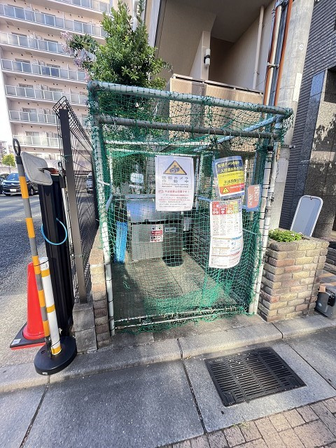 エレナ西宮北口の外観