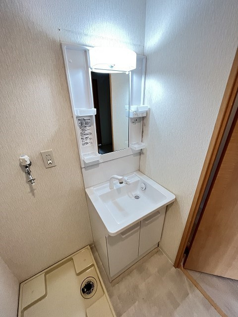 エレナ西宮北口の洗面所