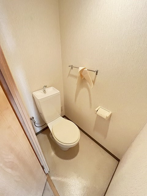 エレナ西宮北口のトイレ