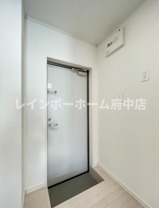 コンフォート千歳烏山の玄関