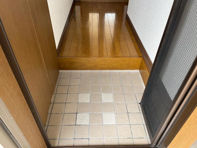 エスポワールＪＵＮ２番館の玄関|玄関