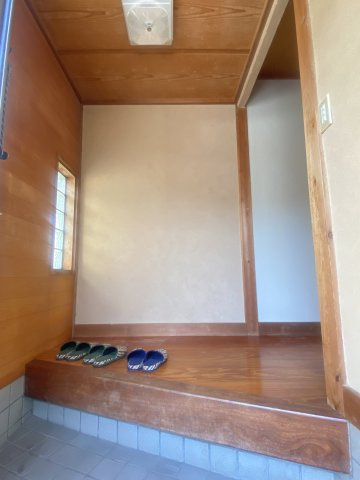 青山一戸建の玄関