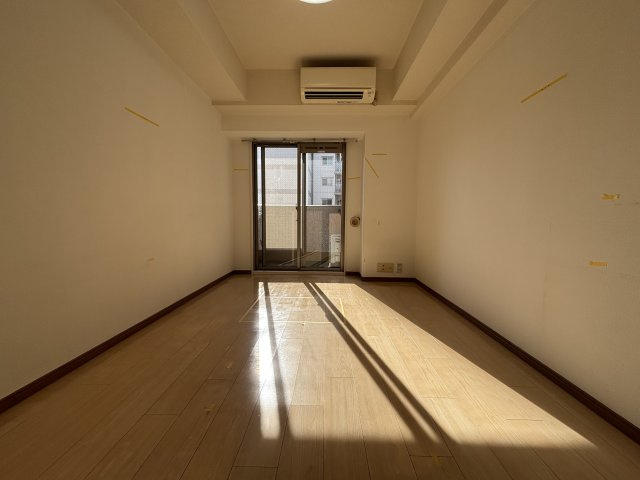 【居間・リビング】エステムコート神戸ハーバーランド前Ⅱ