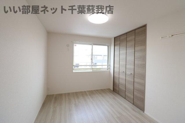 コンフォール古市場 ANNEXの寝室|ゆとりの広さです