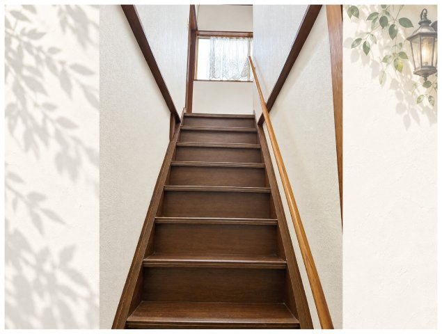 足立区辰沼１丁目売戸建のその他|グルニエ付きだから、お部屋はいつでもすっきり。※一部画像は私物消去CGを施しています。