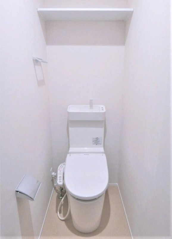 メゾン レリナのトイレ|ゆったりとした空間のトイレです