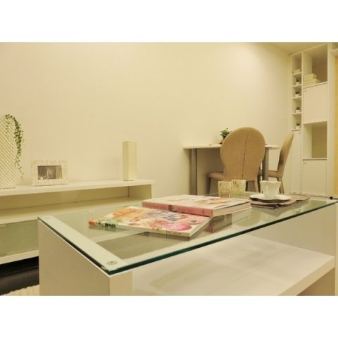 プライマル新宿若松町の内装|明るい室内です