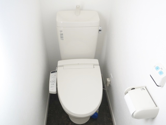 ＣＡＳＡ北赤羽のトイレ|嬉しい温水洗浄機能付です☆