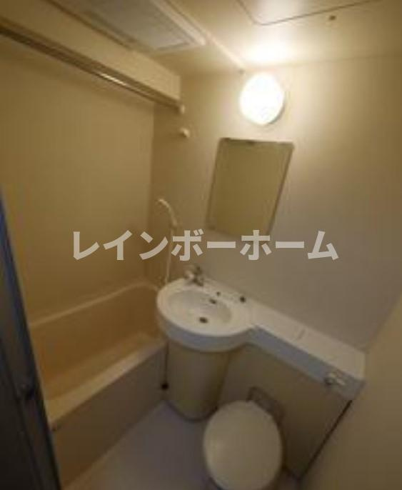ベイステート安間の浴室
