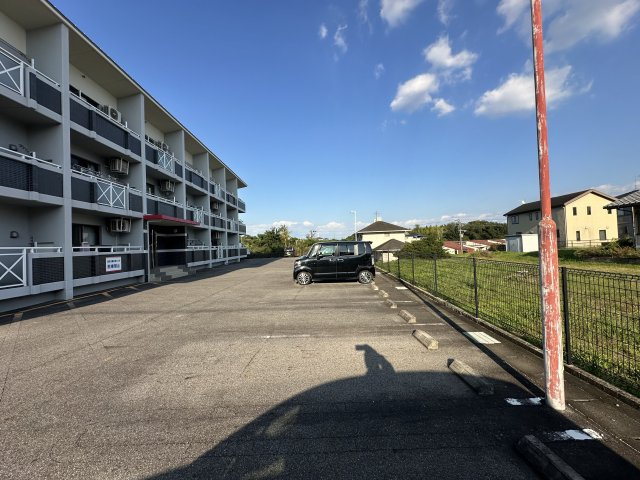 オアシス上豊田の駐車場