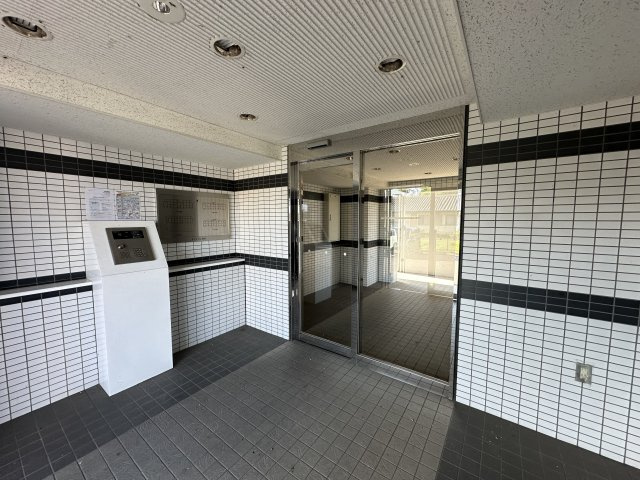 オアシス上豊田のエントランス