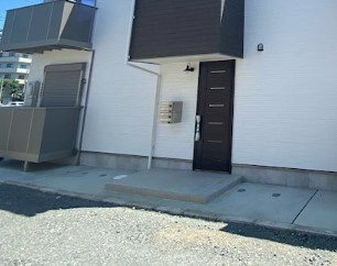イーグル与野本町 A棟 のエントランス