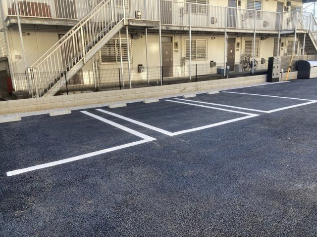 リーブルファイン春日部大枝の駐車場