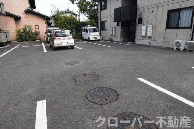 アネックスカガワ B棟の駐車場|駐車場