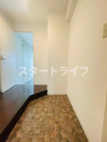 大阪市東淀川区東中島２丁目の賃貸マンションの玄関