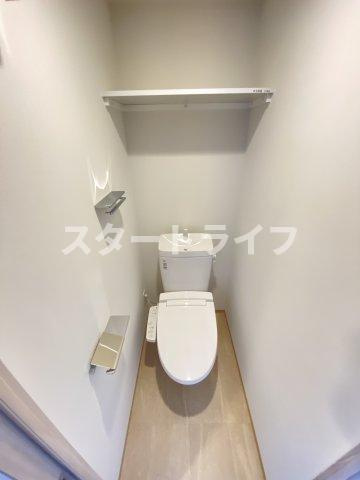 大阪市淀川区西三国４丁目の賃貸マンションのトイレ