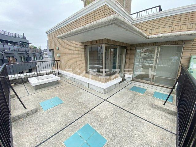 LANAI　COZY　1271　駅近　角部屋　オートロックのバルコニー