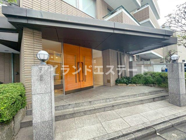 LANAI　COZY　1271　駅近　角部屋　オートロックのエントランス