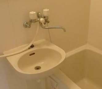 能見台ロイヤルコートの洗面所