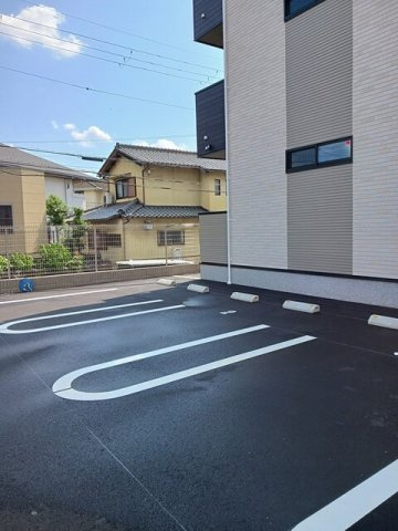 ハーモニーハウスの駐車場