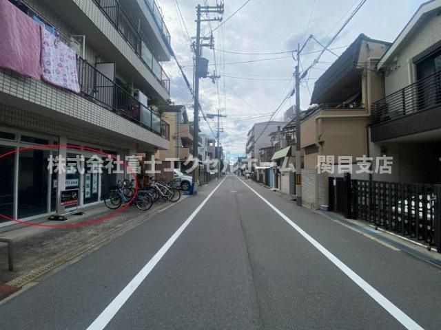 メゾングレインの周辺