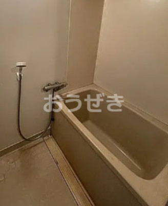 ヒルハイツの浴室