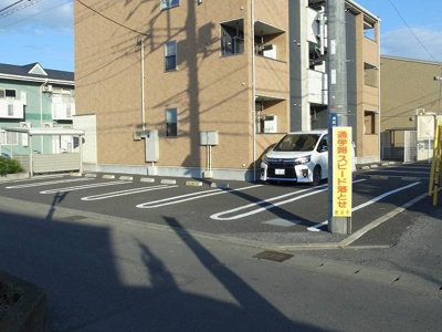 【駐車場】 | リェス　ドヴァリェーツ