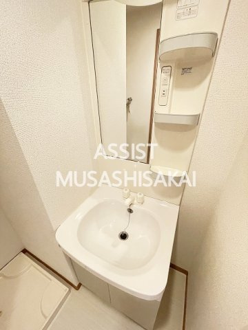 カーサ　カーロの洗面所|写真：設備同仕様の別物件です