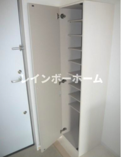 クレフラスト北小金Bの玄関|毎日通る玄関はこちらです