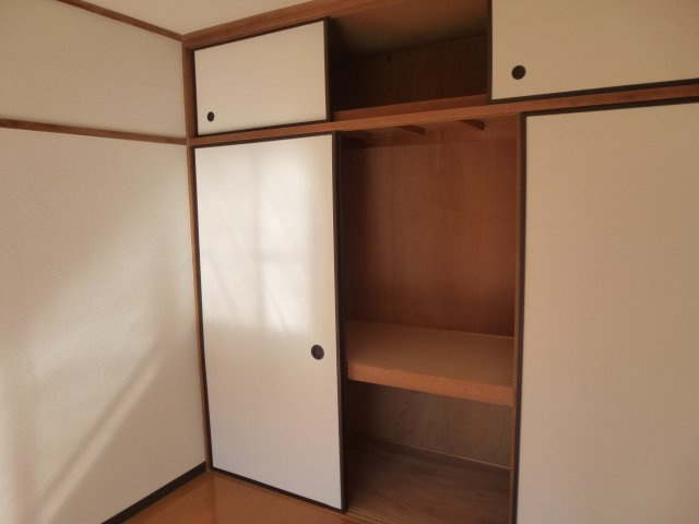チェリーマンションⅠの収納|別部屋の写真です