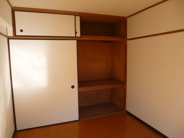 チェリーマンションⅠの収納|別部屋の写真です