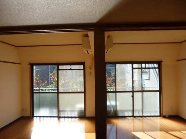 チェリーマンションⅠの内装|別部屋の写真です