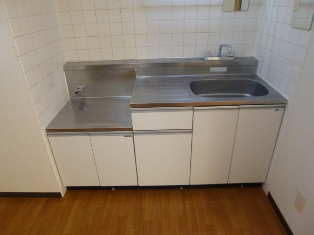 チェリーマンションⅠのキッチン|別部屋の写真です