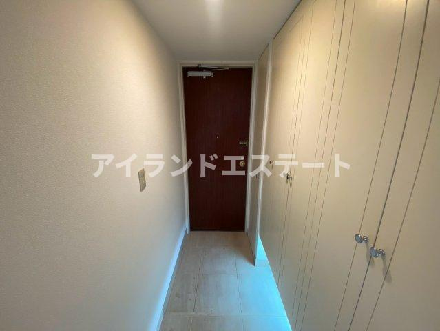 LANAI HERITAGE　浴室乾燥機　宅配BOX　新規ユニットバス設置の玄関