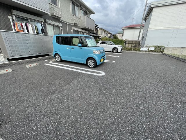 レイクビレッジの駐車場