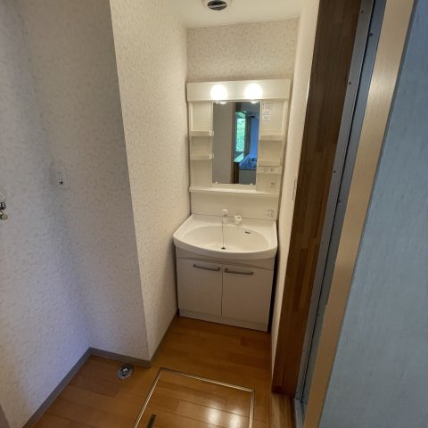 マミケア母恋の洗面所