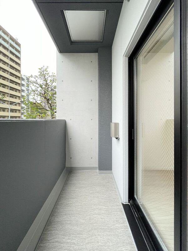 S-RESIDENCE新宿早稲田avelisのバルコニー