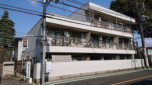 三鷹市牟礼４丁目の賃貸マンションの外観