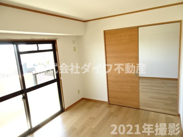 ラフィーネＫの内装|南側洋室①
