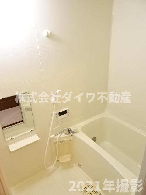 ラフィーネＫの浴室