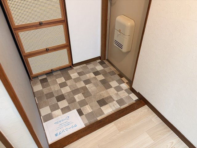 萬寿シティBの玄関