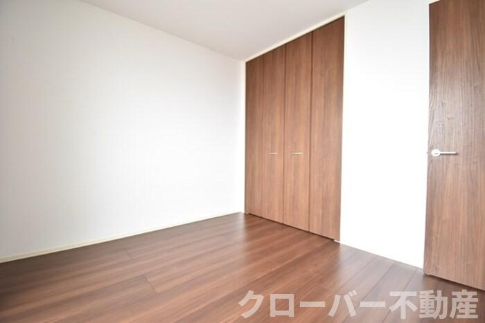 サンライズ豊益 築港町の洋室|洋室５．２帖