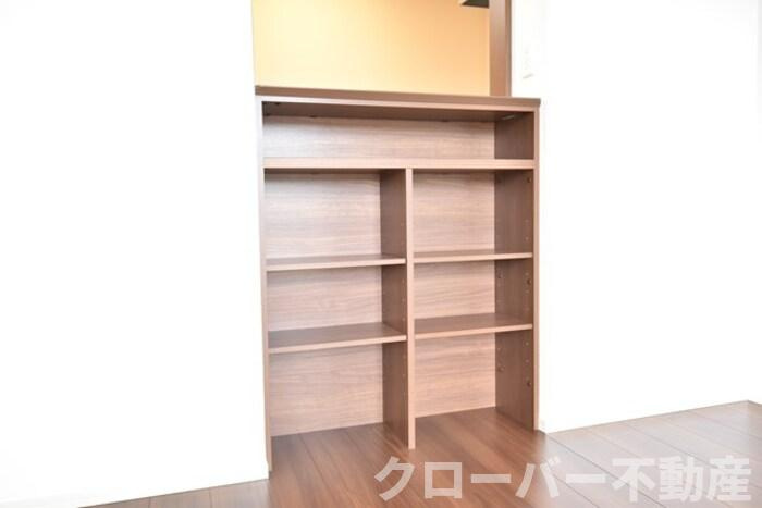 サンライズ豊益 築港町のキッチン|キッチンカウンター下収納