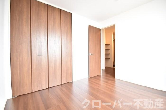 サンライズ豊益 築港町の洋室|洋室５．２帖
