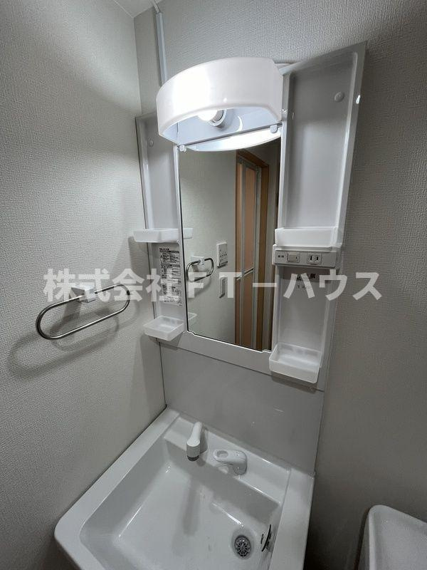アルファ行徳の独立洗面台